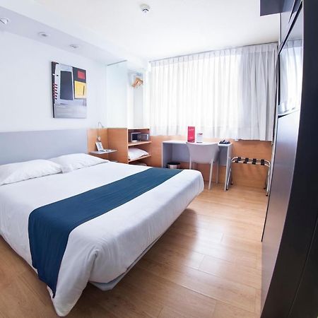Hotel Orpheo Express Montevideo Bagian luar foto