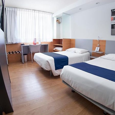 Hotel Orpheo Express Montevideo Bagian luar foto