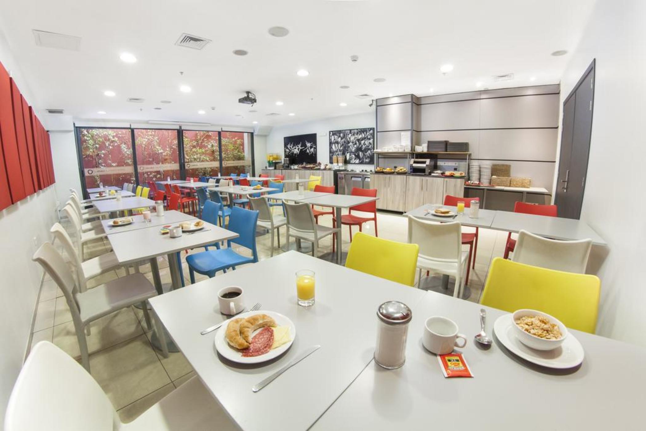 Hotel Orpheo Express Montevideo Bagian luar foto